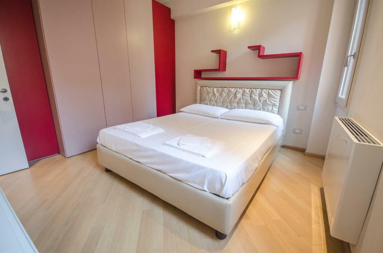 Appartement Luxury 65Mq Under The Two Towers à Bologne Extérieur photo