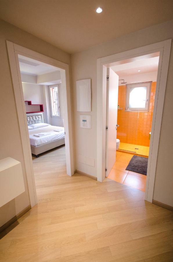 Appartement Luxury 65Mq Under The Two Towers à Bologne Extérieur photo